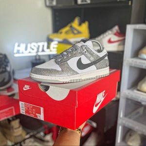 Nike Dunk Low Golden Gals Metallic Silver (DS)